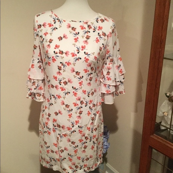 Chelsea and Violet Chemise Style Dress - Picture 1 of 10